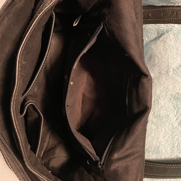 FOSSIL authentic leather crossbody - Picture 3 of 8